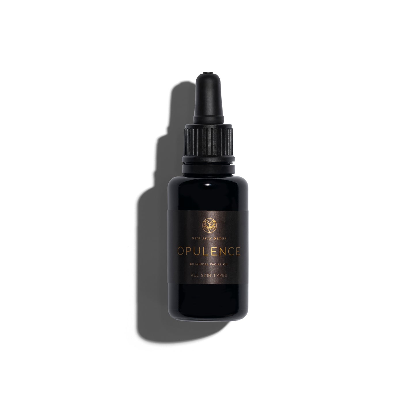 "Opulence gezichtsolie: een luxueuze blend van plantaardige oliën voor een stralende huid. Ervaar de weelde van natuurlijke verzorging."